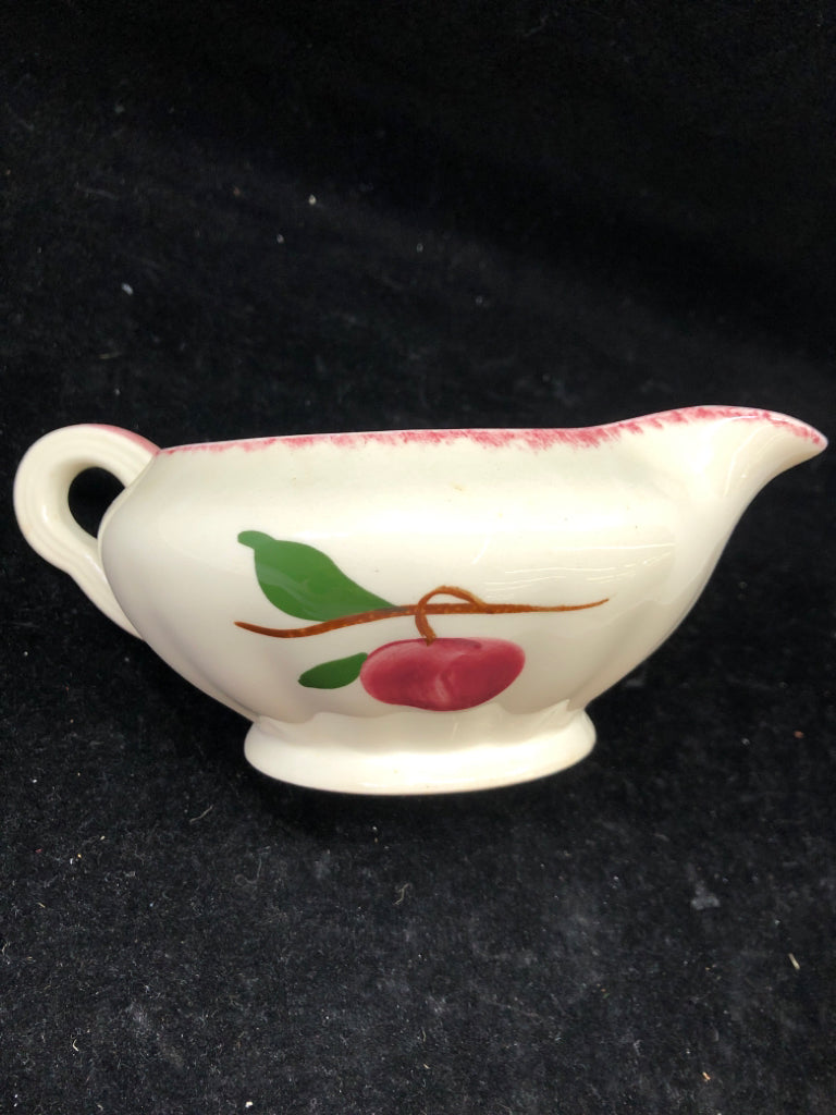 VTG CRAB APPLE GRAVY BOAT.