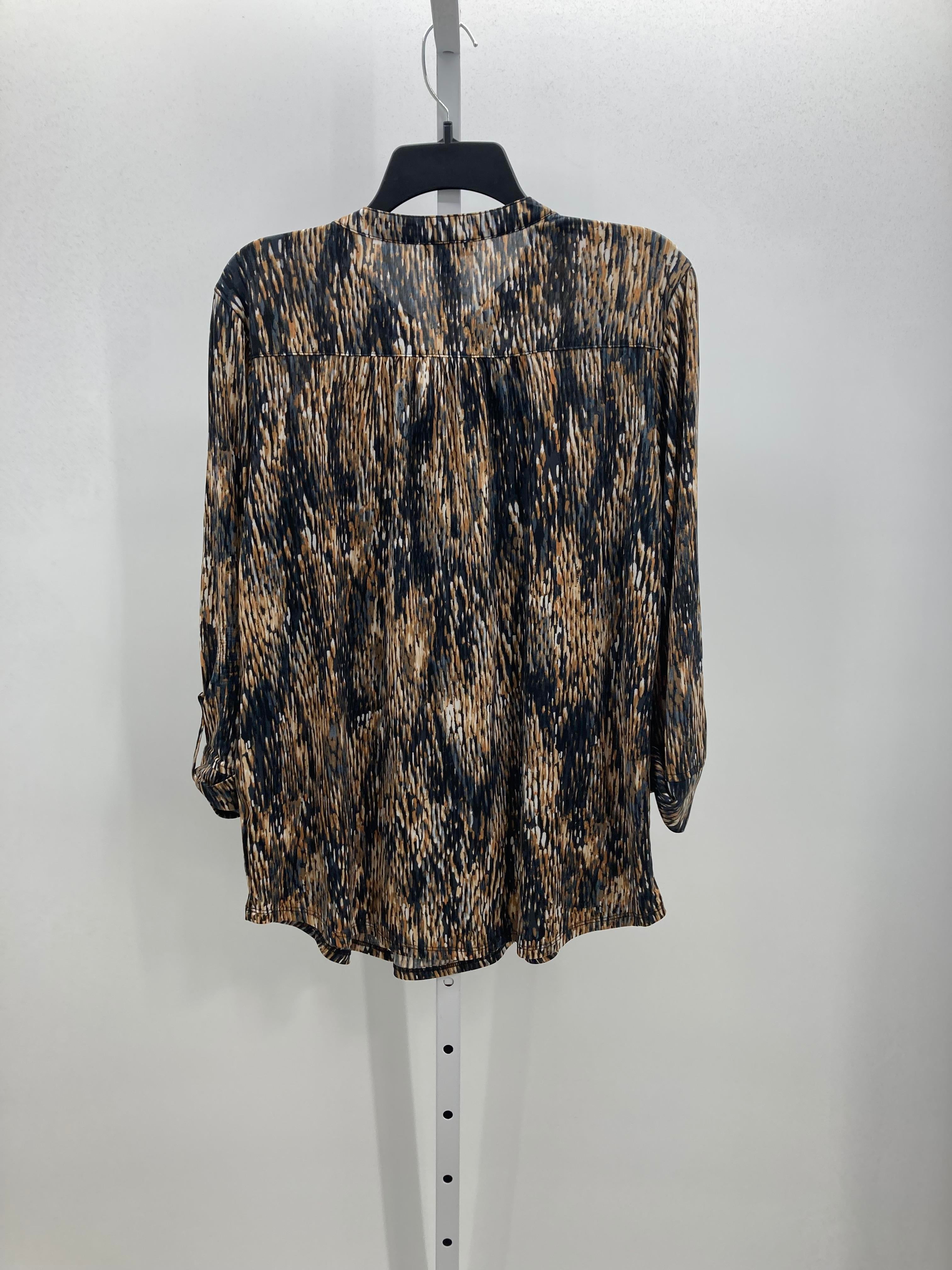 Size Large Misses 3/4 Sleeve Shirt