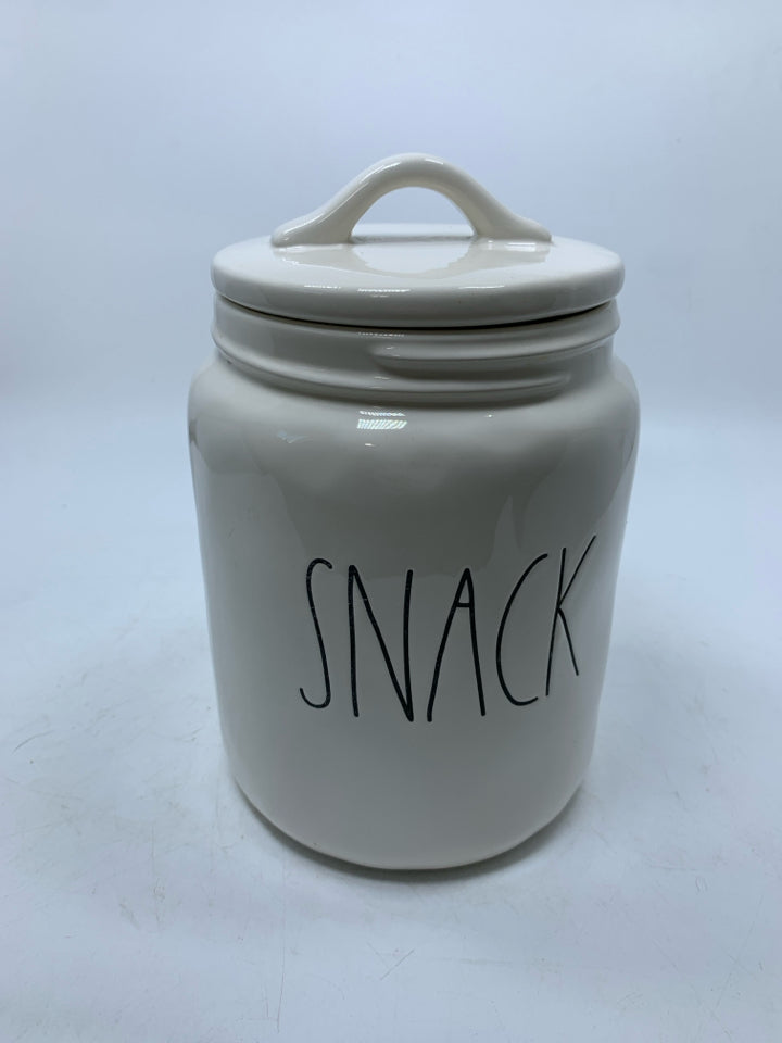 SNACK CANISTER.