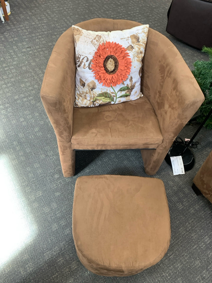 BROWN BARREL CHAIR W OTTOMAN.