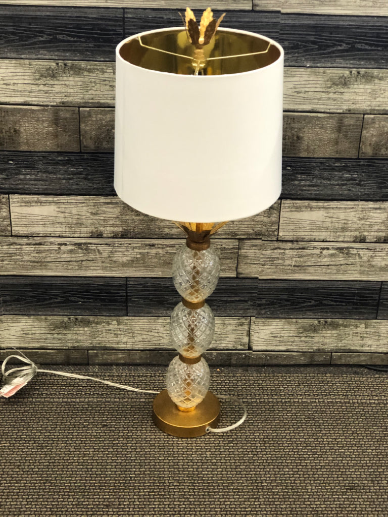 3 STACKING PINEAPPLE BASE LAMP W/ WHITE SHADE/GOLD.