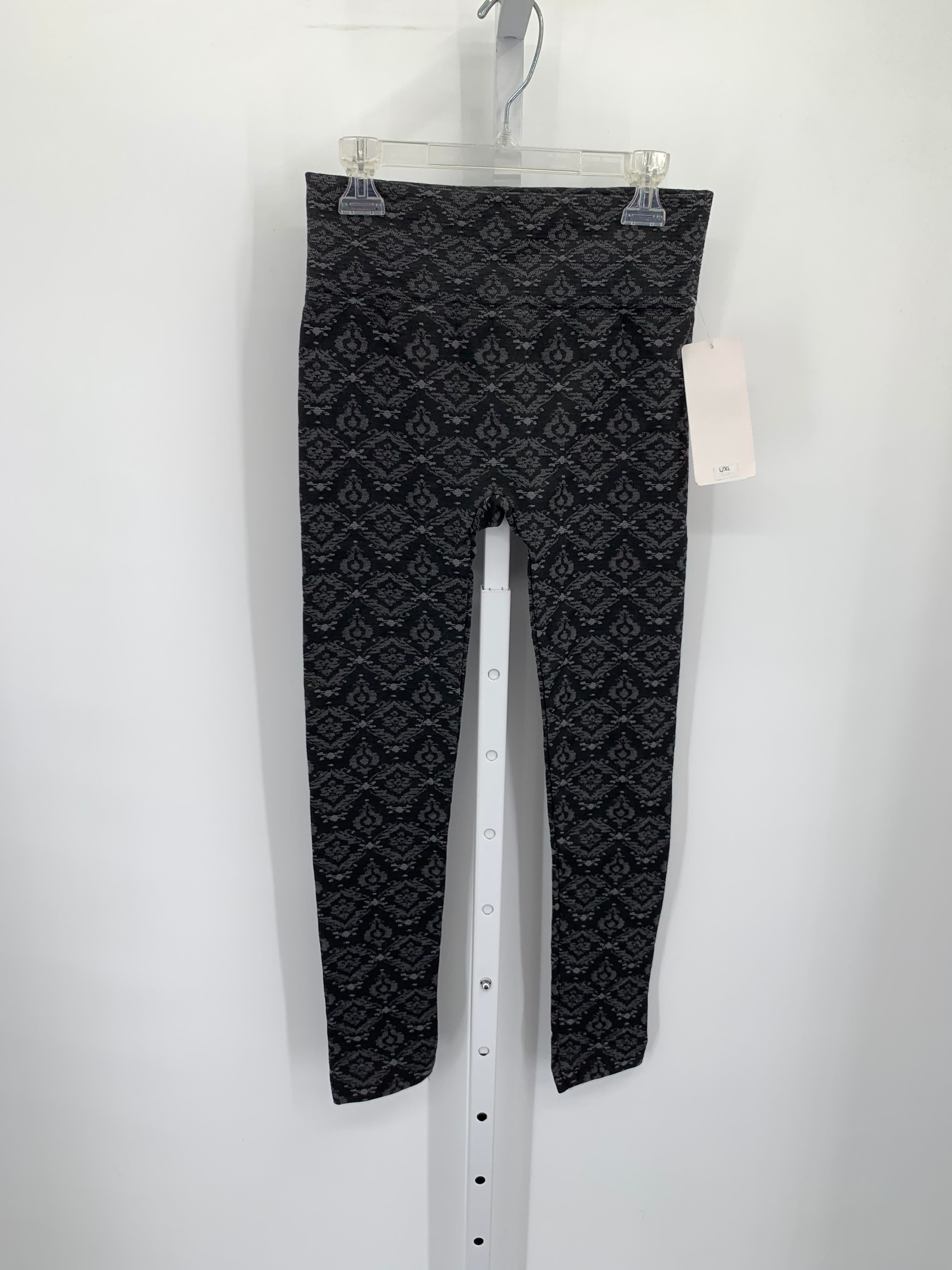 Size M/L Juniors Leggings