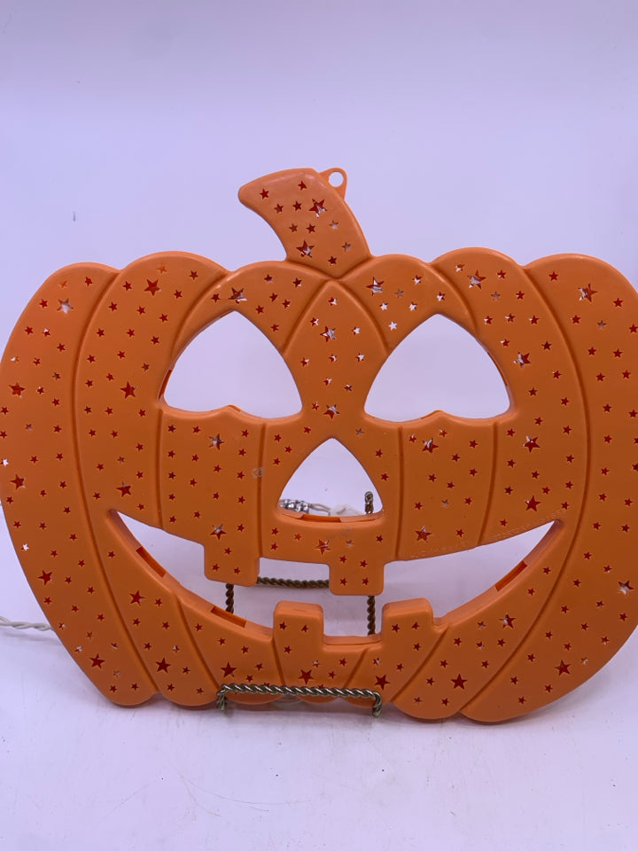 PLASTIC LIGHT UP JACKO LANTERN W/ PIERCED STARS.