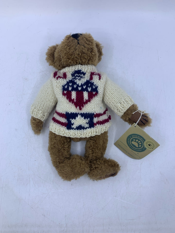 LIGHT BROWN SHAG BEAR W/ WHITE SWEATER 20TH ANNIVERSARY.