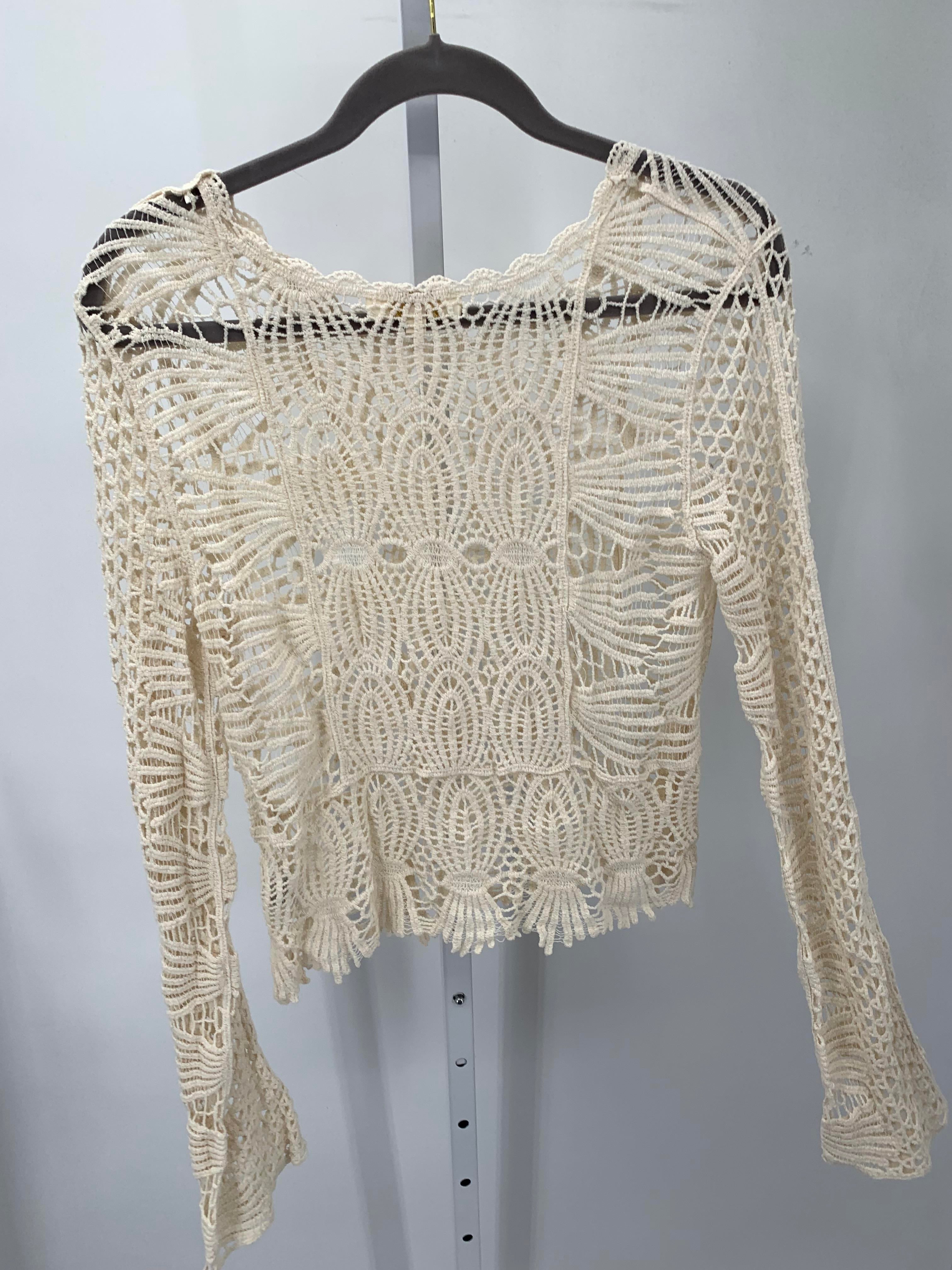 Size Medium Juniors Long Sleeve Sweater