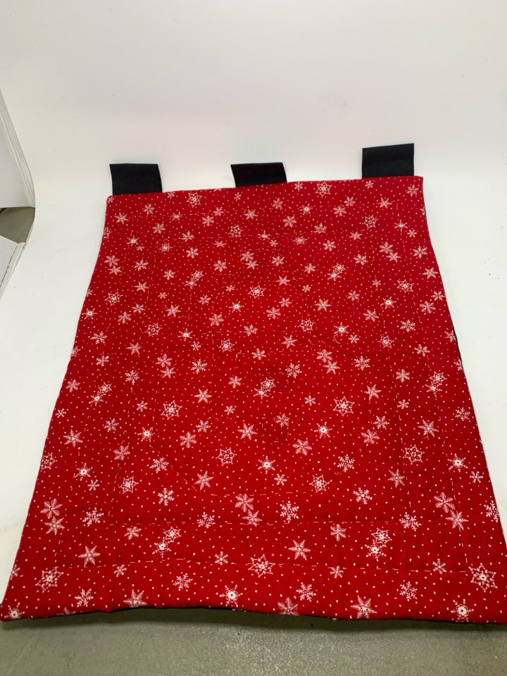 QUILTED SNOWMAN FLAG.
