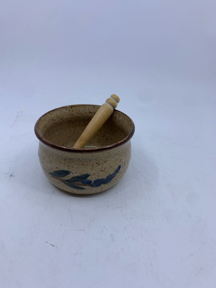 2 PC TAN SPECKLED W/ LAVENDER BRANCH MUSTARD SAUCE BOWL W/ WOOD SPOON.