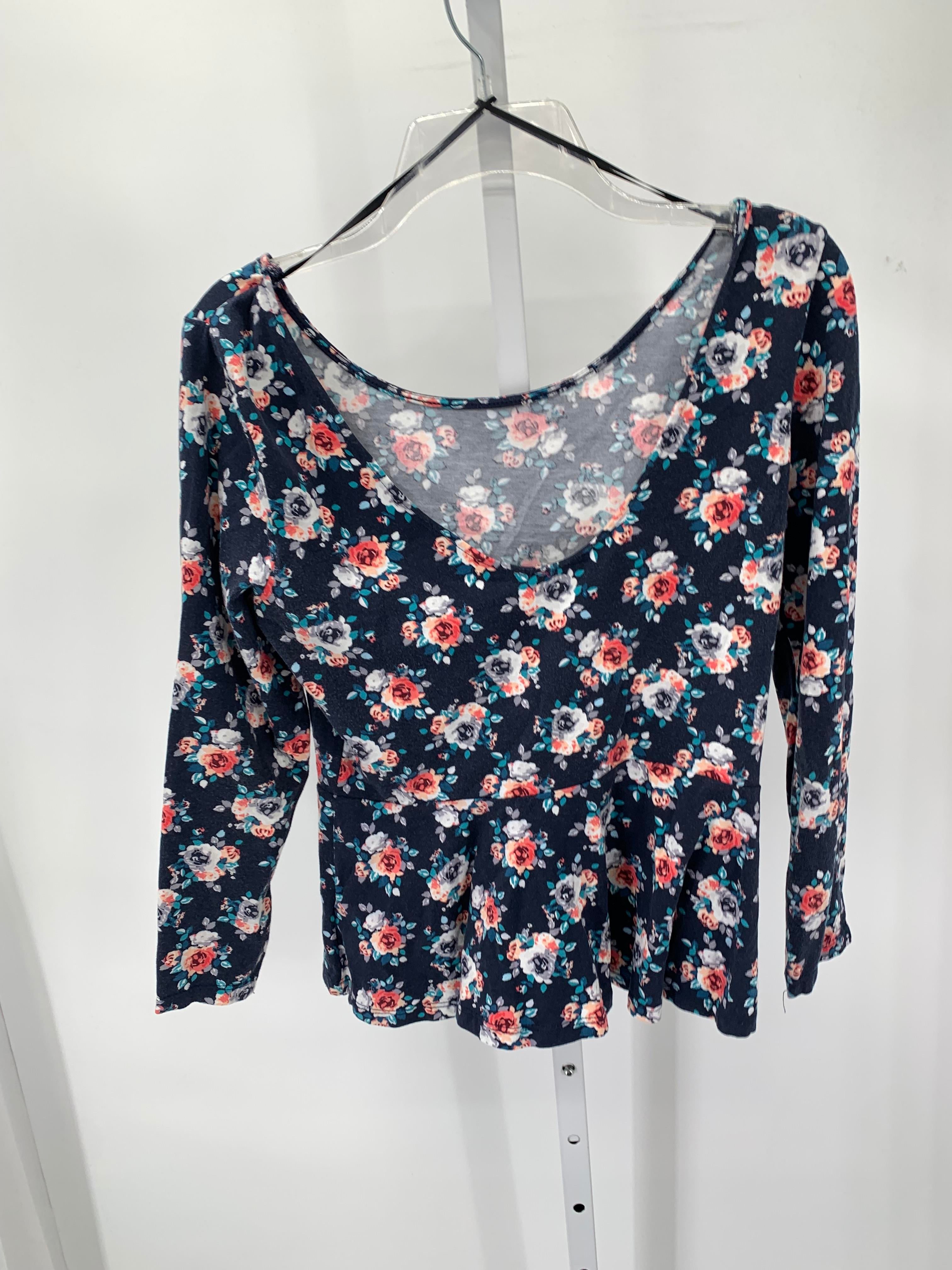 Divided Size Large Juniors Long Sleeve Shirt