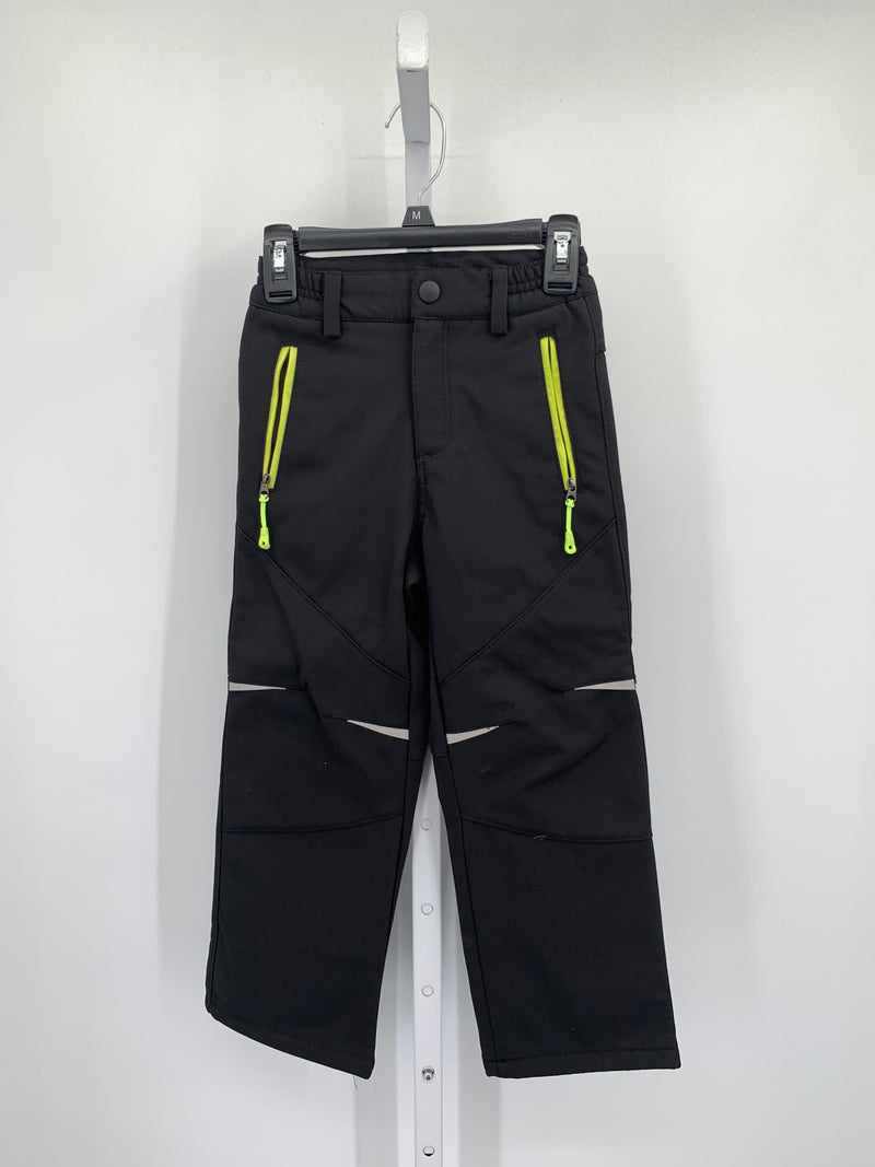 ZIP POCKETS PANTS.