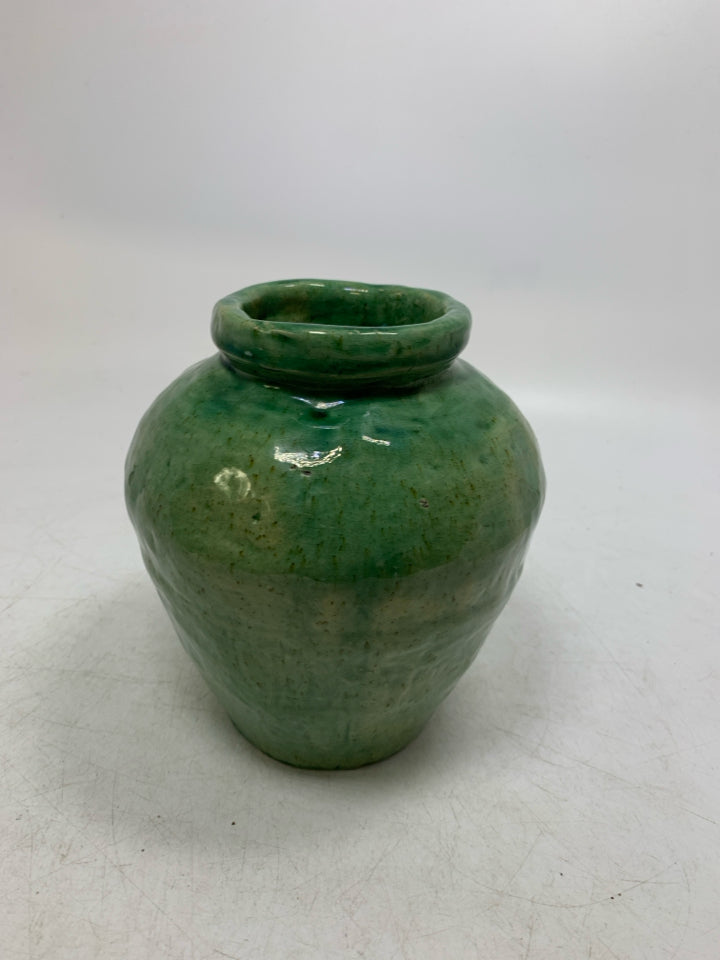 POTTERY GREEN VASE.