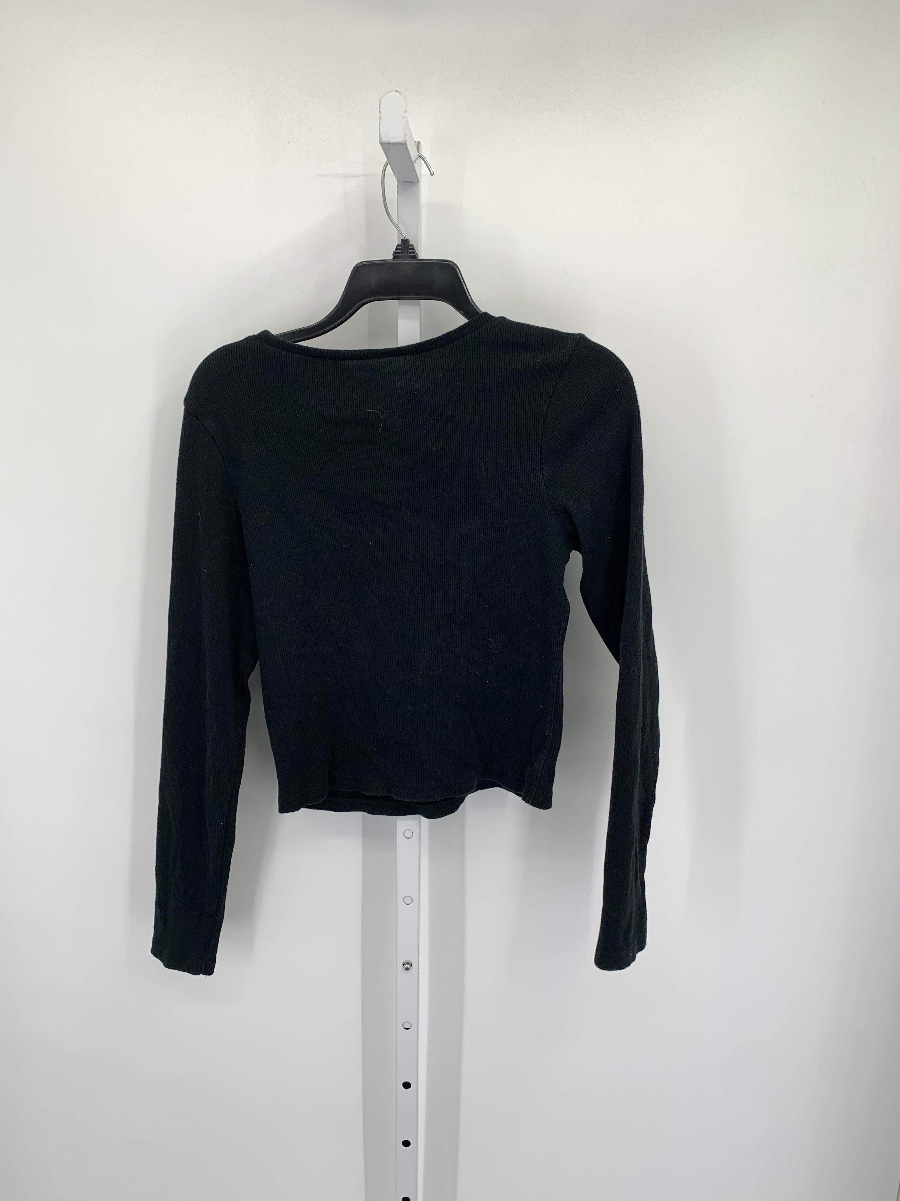 Universal Thread Size Medium Misses Long Sleeve Shirt