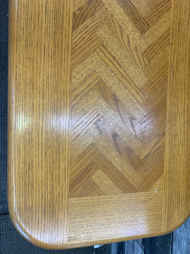 WOOD CONSOLE TABLE.