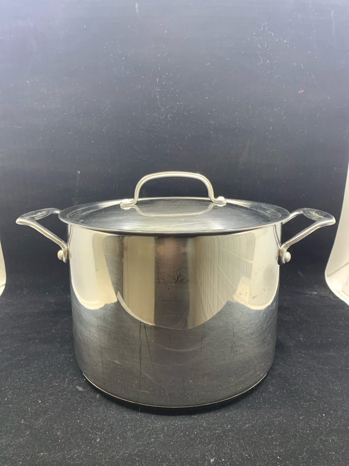 CUISINART STAINLESS STEEL STOCKPOT W/ COVER.