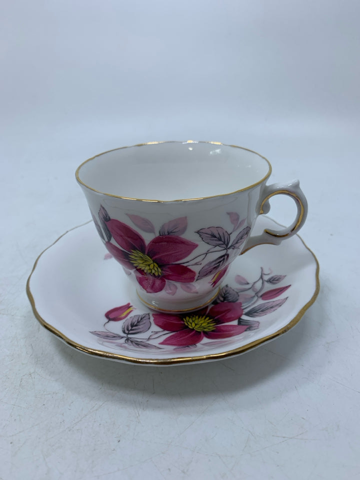 DARK PINK FLOWER W/ YELLOW CENTER TEACUP SAUCER.