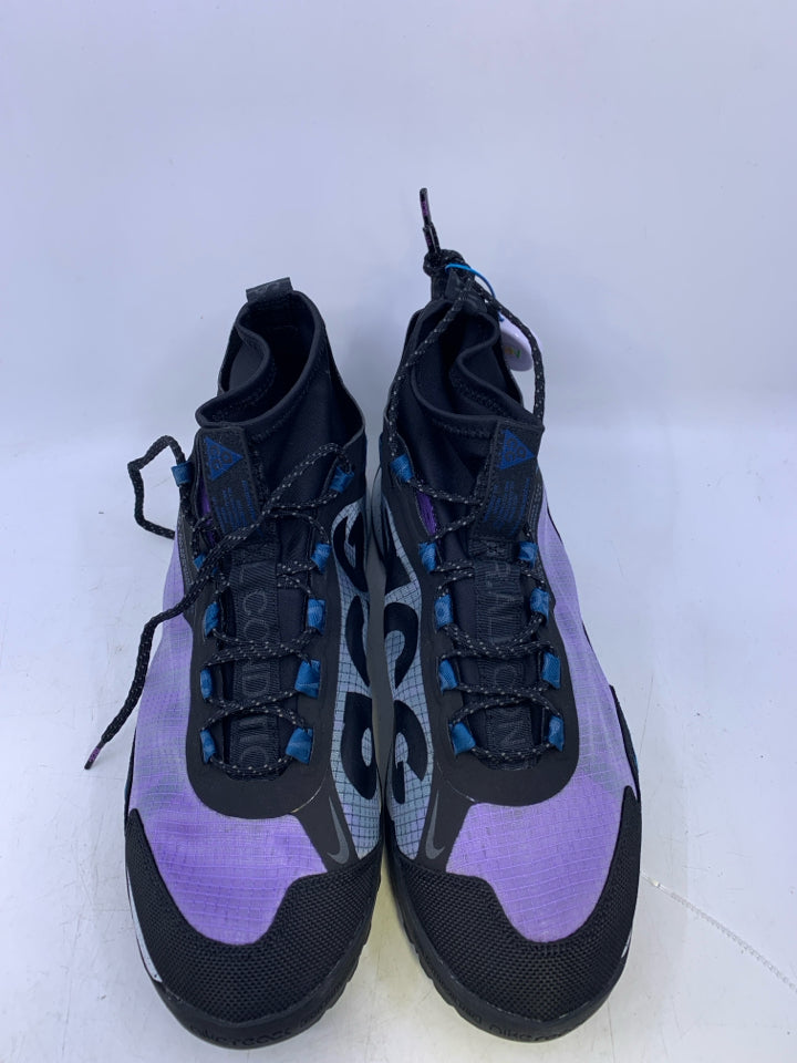 Nike Size 10.5 Unisex Sneakers