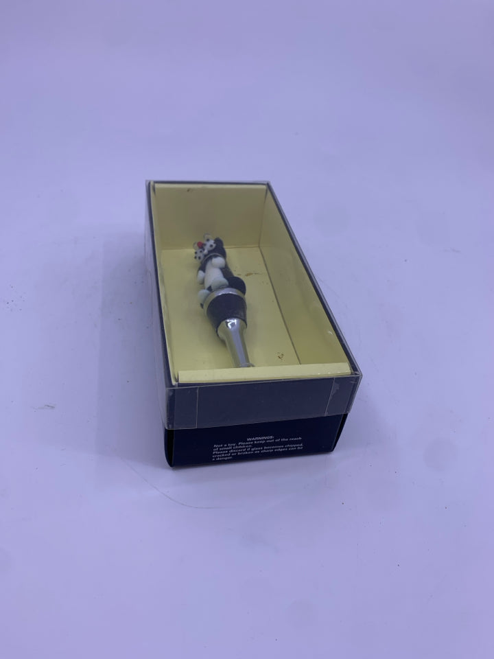 NIB BLOWN GLASS CAT WINE STOPPER.