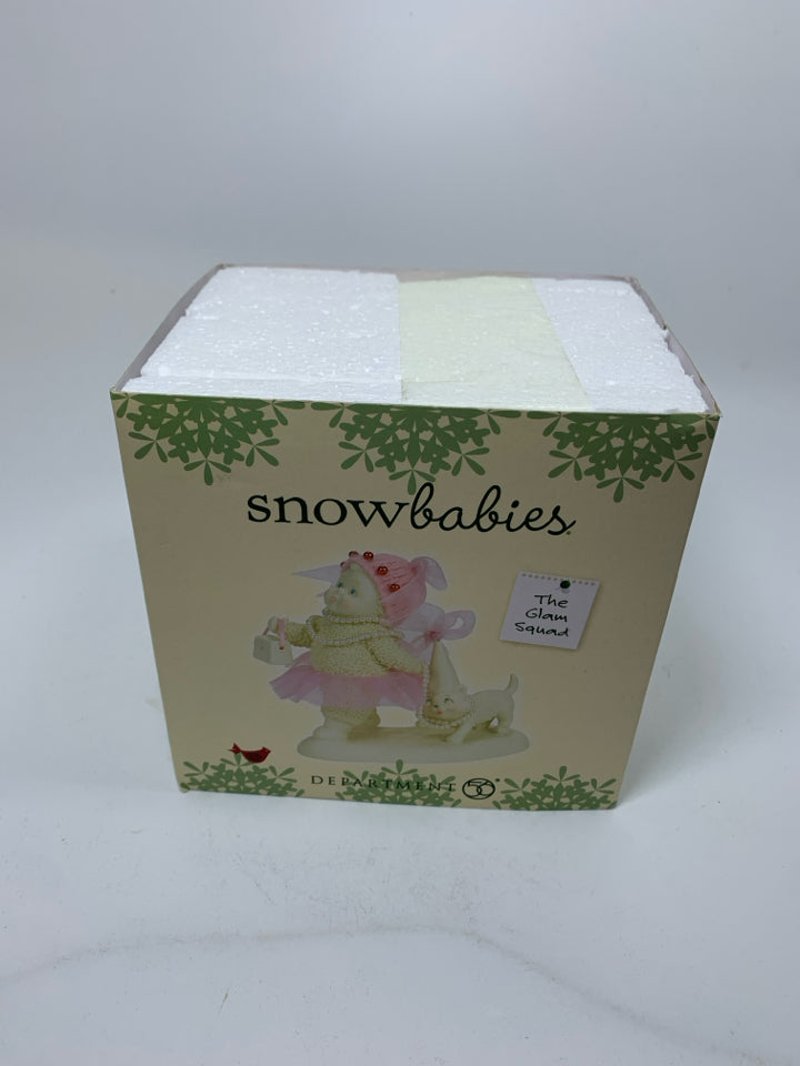 NIB SNOWBABY HOLDING PURSE W/ CAT PINK HAT & TUTU.