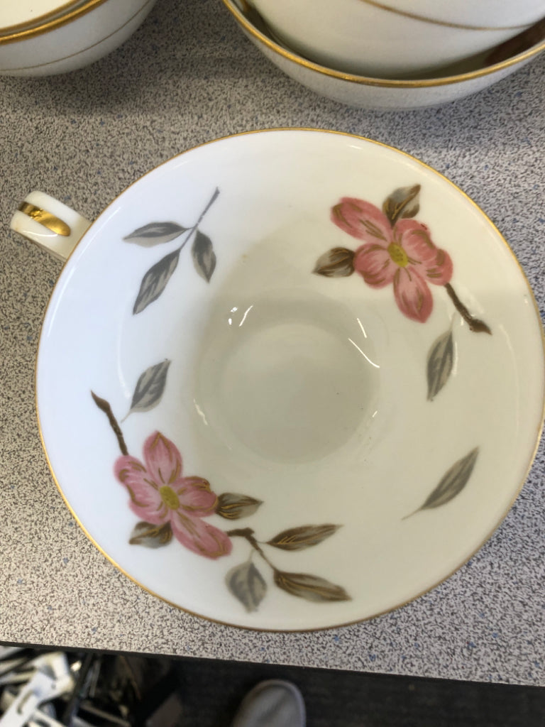 66 PC SVC 10 PINK FLORAL W/ GOLD RIM NORITAKE .