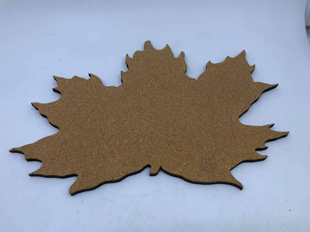 ORANGE MAPLE LEAF TRIVET.
