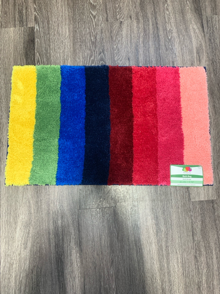 NIP RAINBOW STRIPED BATH RUG.