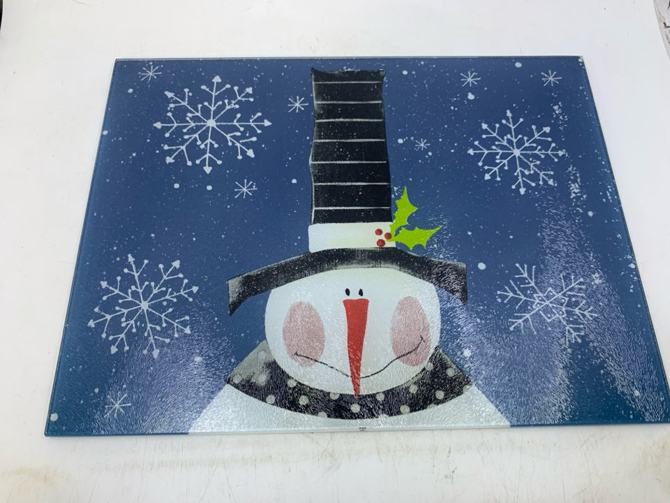 GLASS SNOWMAN W/ LONG HAT CUTTING BOARD.