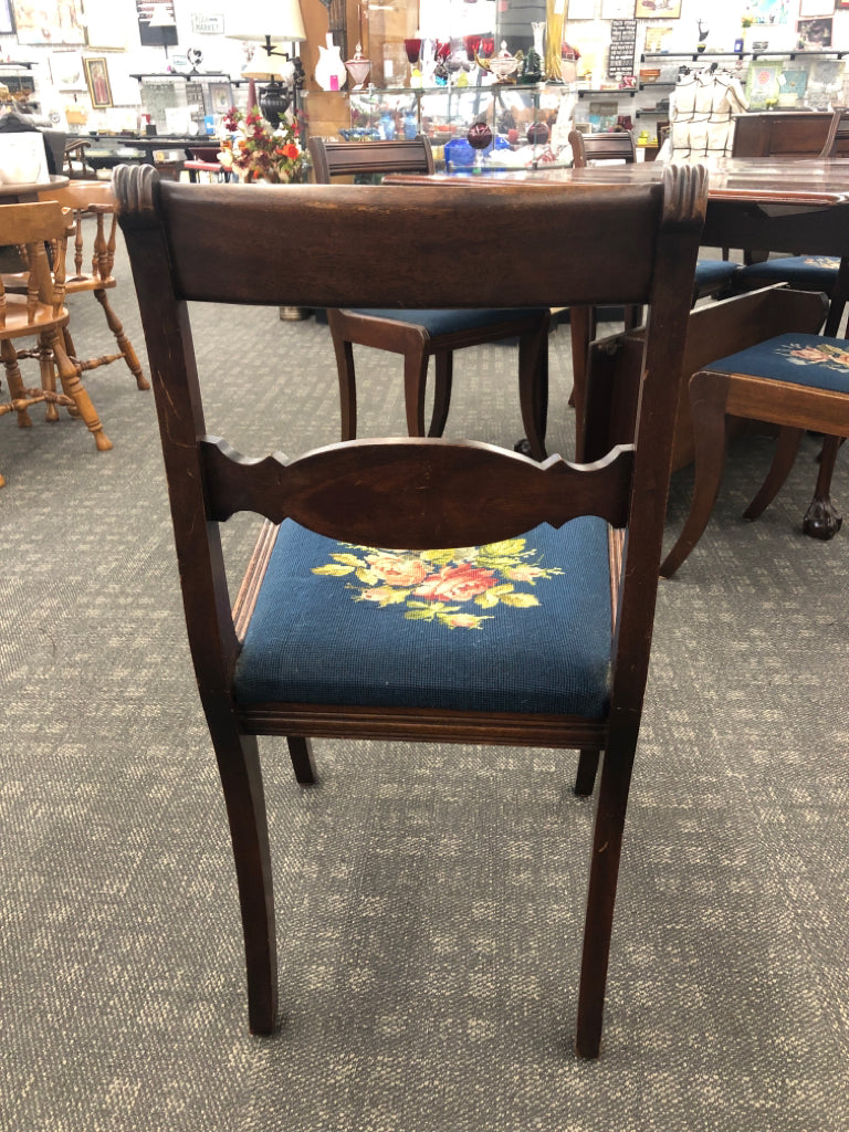 DARK WOOD TABLE W 6 CHAIRS 2 LEAVES.