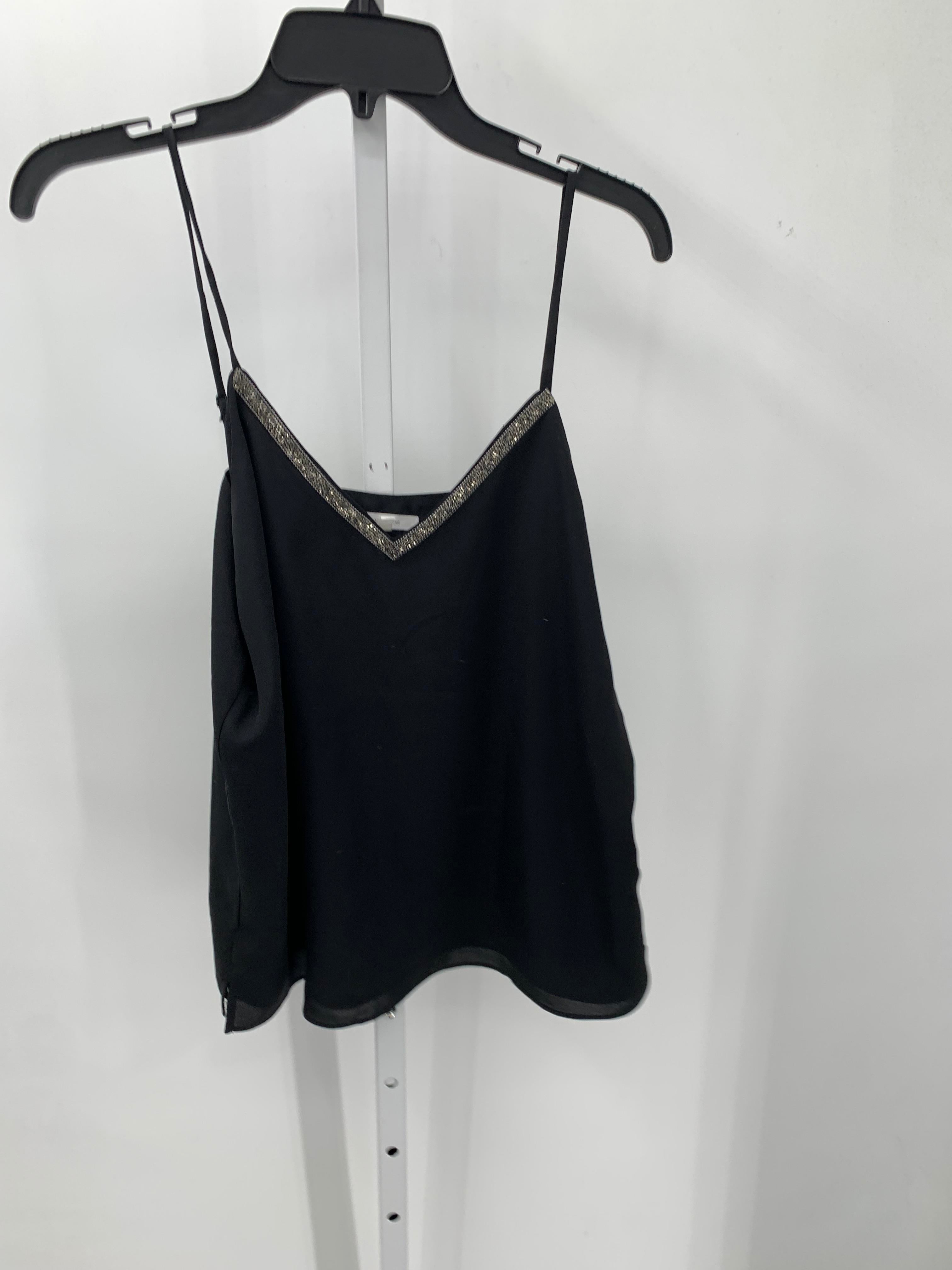 Maurices Size Medium Misses Sleeveless Shirt