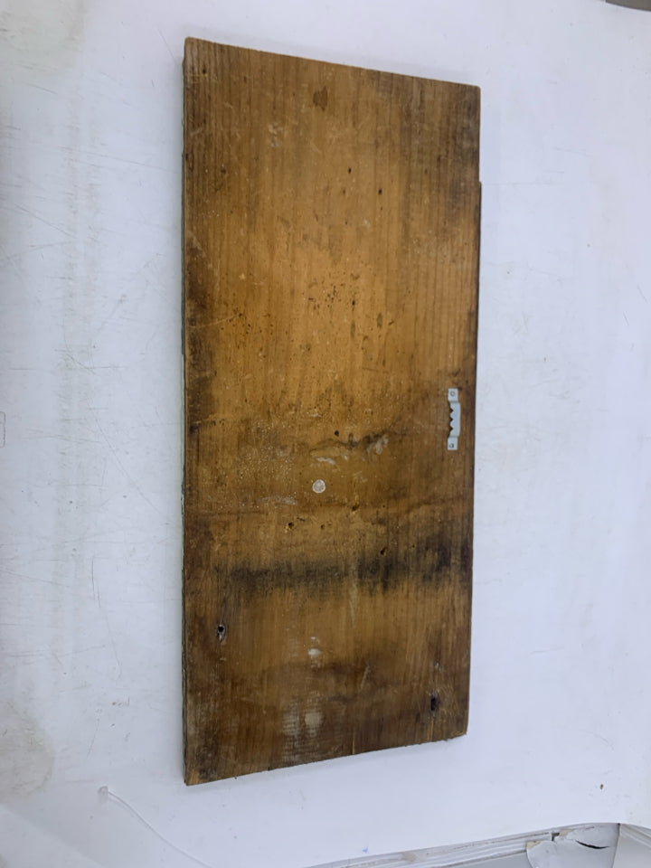 RUSTIC WOOD LOVE WALL HANGING.