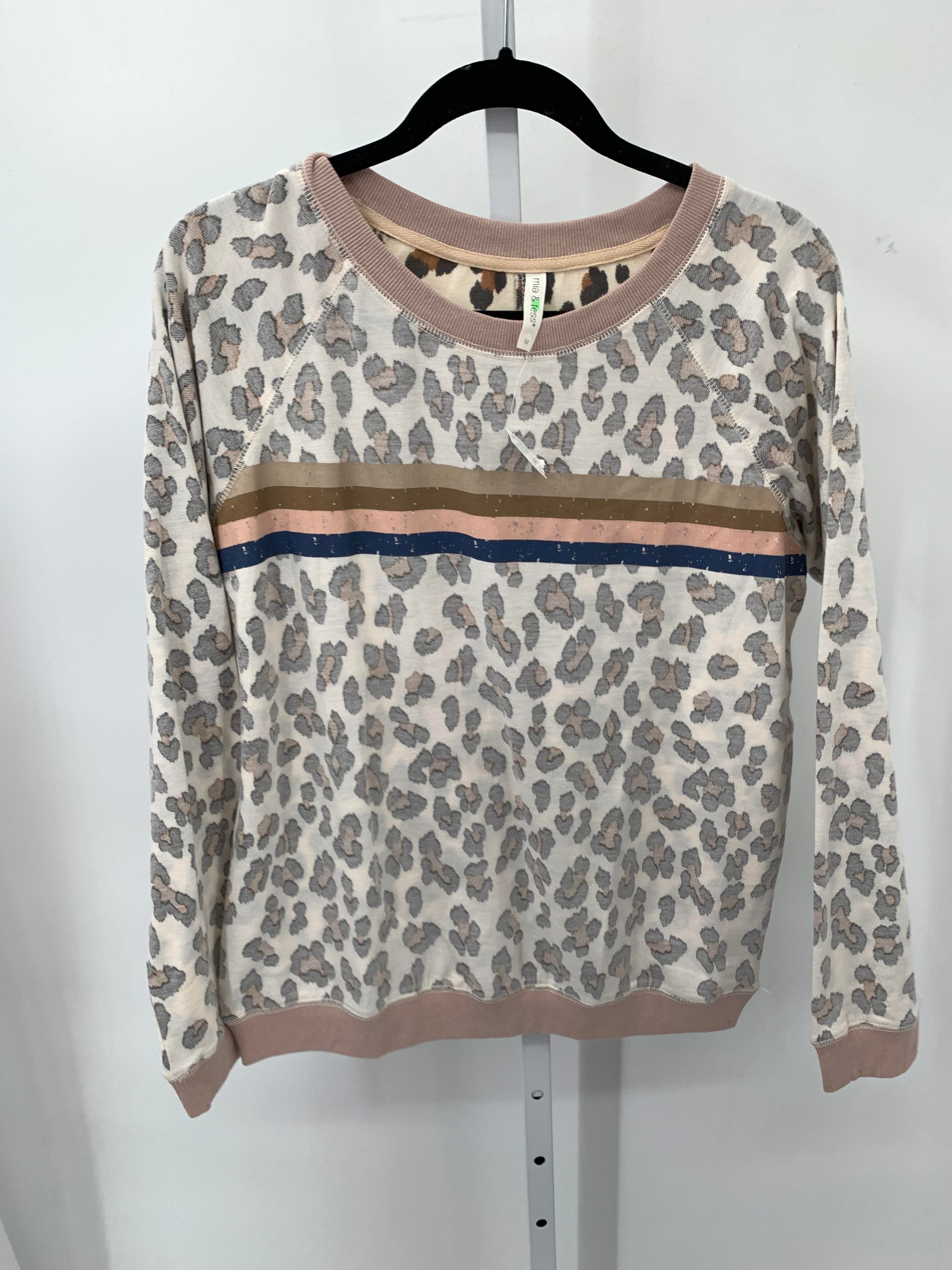 Mia & Tess Size Medium Misses Long Sleeve Shirt