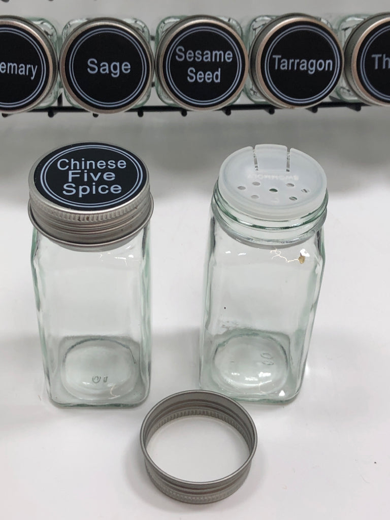 36PC SPICE RACK W/EXTRA LABELS.