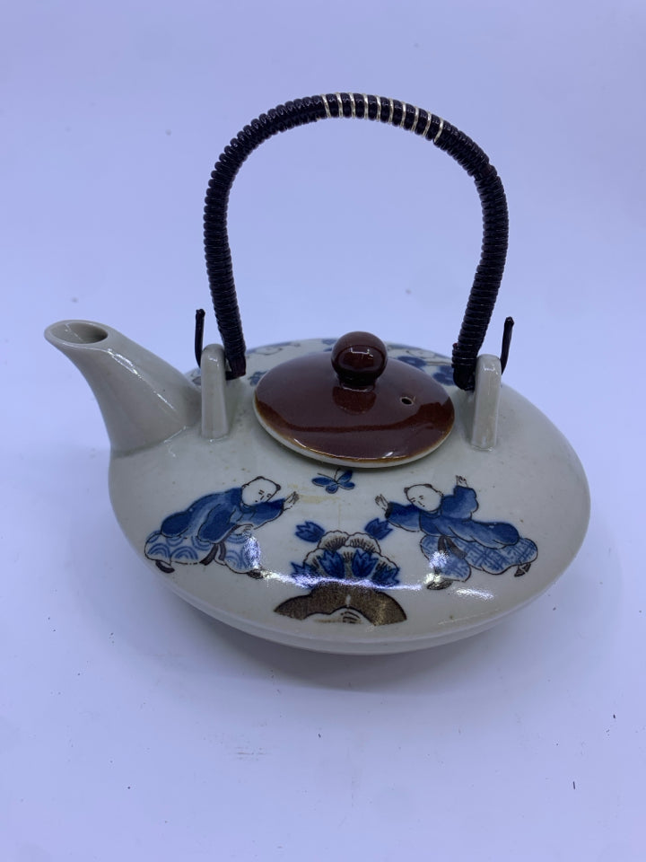ASIAN STYLE TEAPOT BEIGE/BROWN/BLUE.