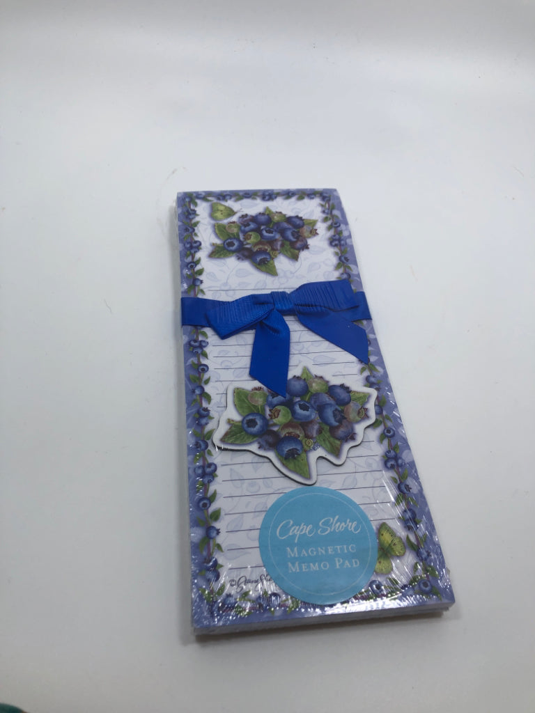 NIP BLUEBERRY MAGNETIC MEMO PAD