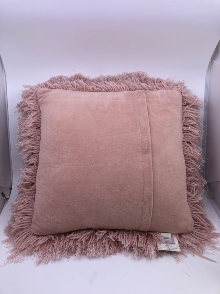PINK W/ SPARKLES PILLOW.