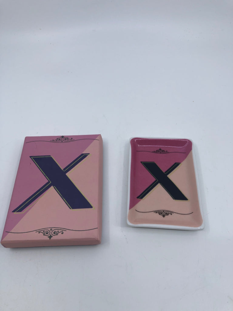 "X" SMALL TRAY.