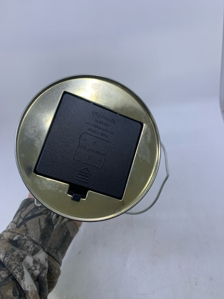 LIGHT WEIGHT SILVER METAL BATTERY POWERS LANTERN.