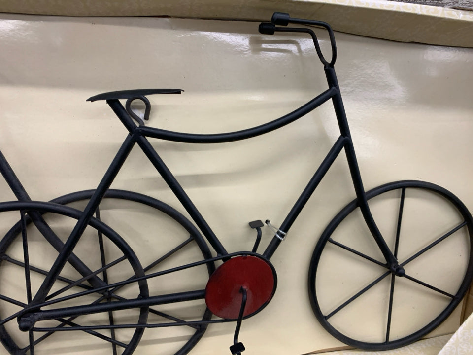 NIP 3 METAL BIKES WALL HANGING.