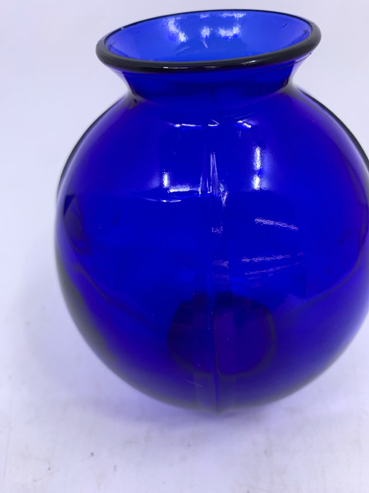 COBALT BLUE ROUND GLASS VASE.