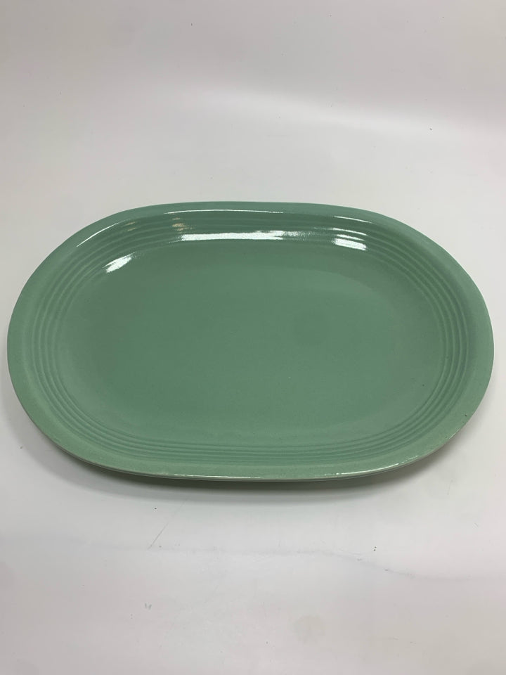 TEAL OVAL CERAMIC SERVING DISH.