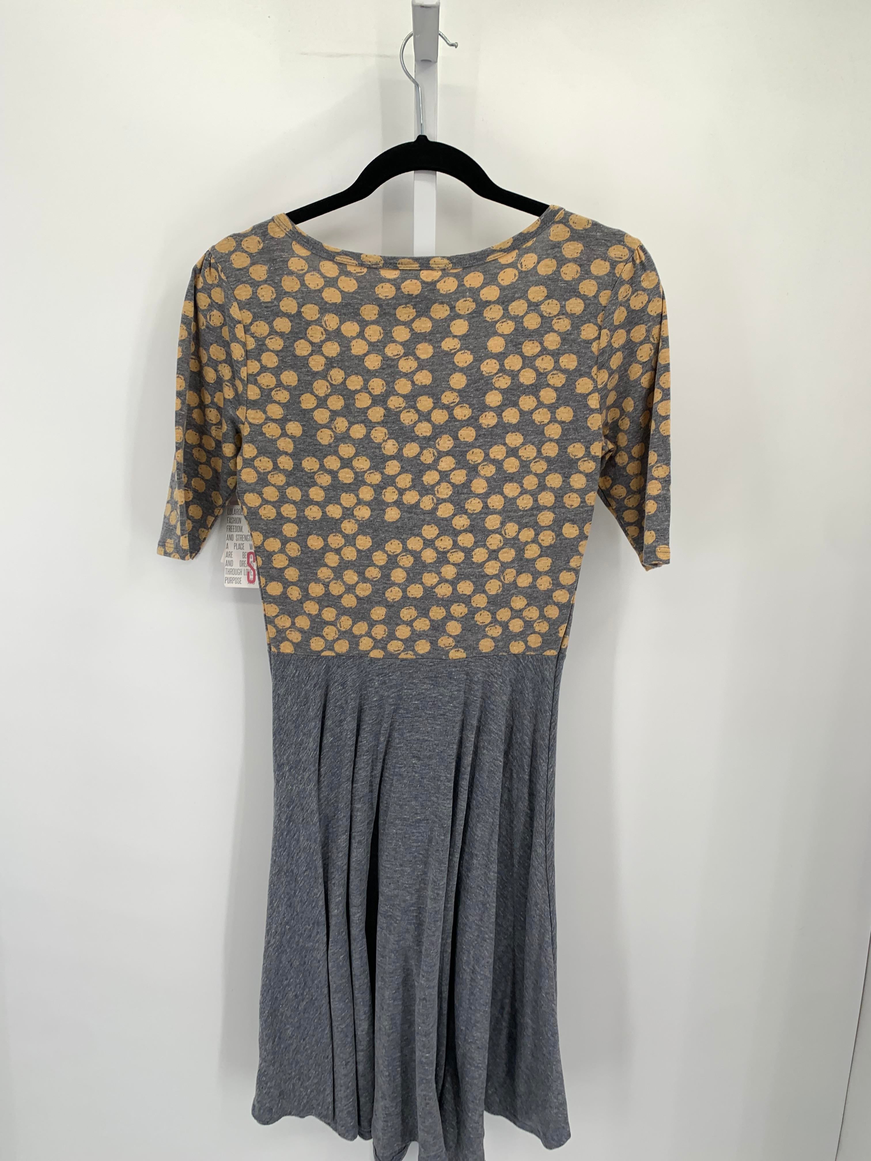 Lularoe Size Small Misses Short Sleeve Dress