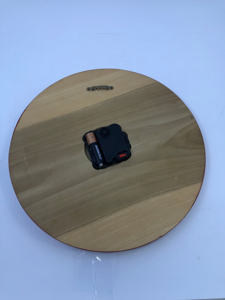 WOOD PAINTED BASKETBALL CLOCK.