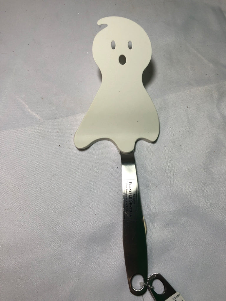 3PC GHOST BATS NON-STICK SPATULA SET.