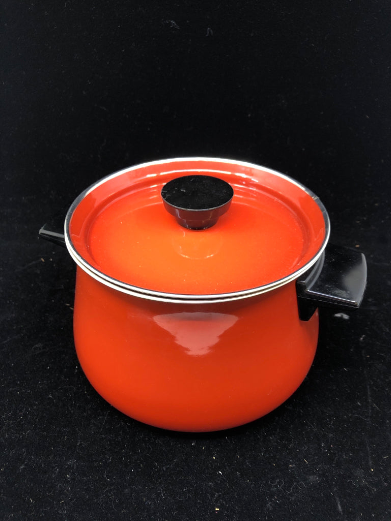 VTG ORANGE/RED FOUNDUE POT W 4 FORKS.