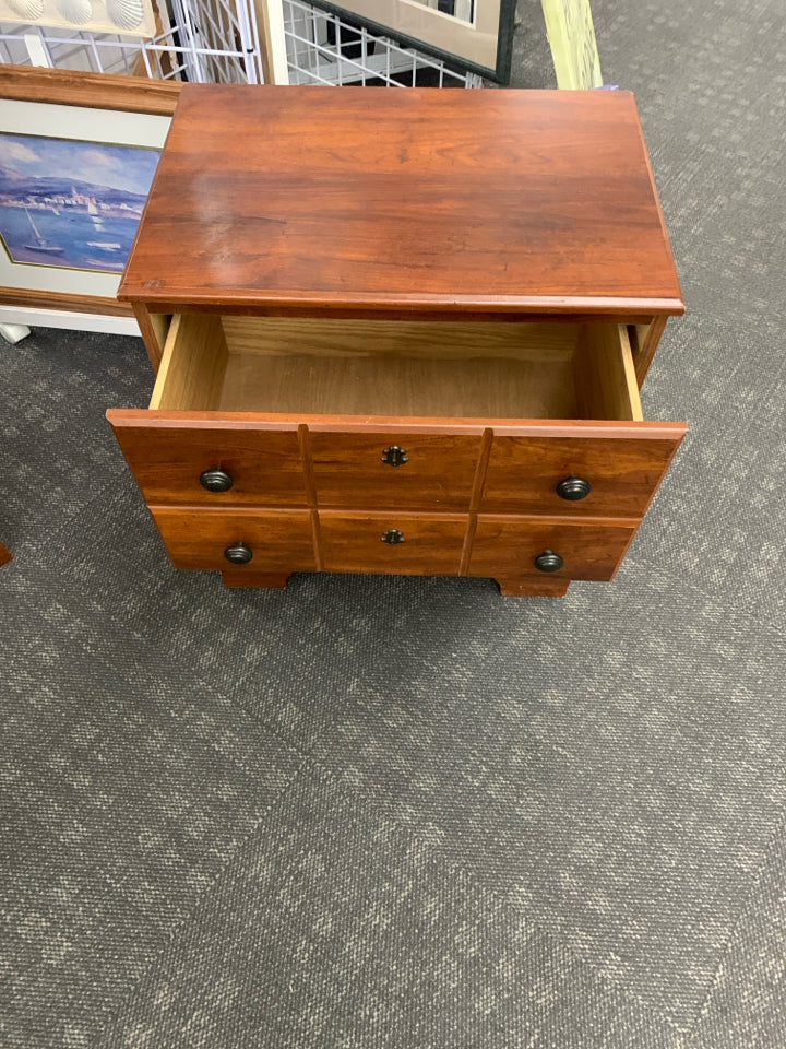 2 DRAWER NIGHT STAND.