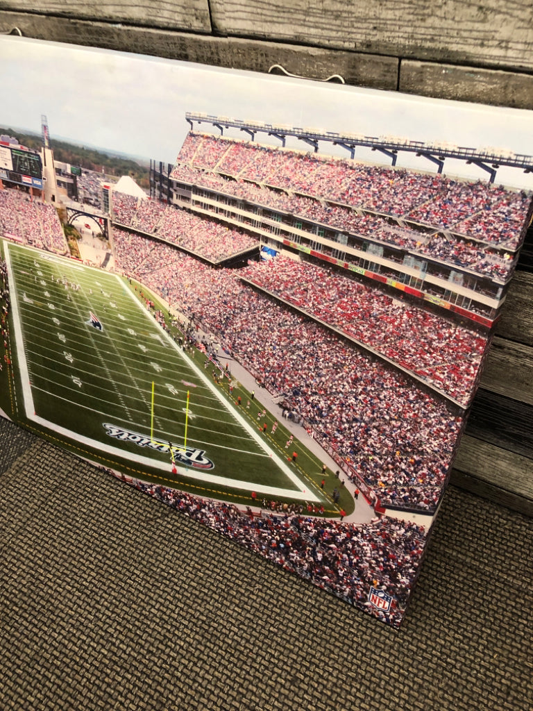 GILLETTE STADIUM CANVAS WALL ART.