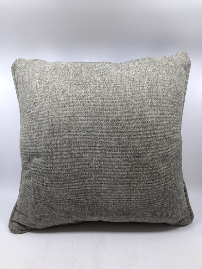 BLUE/WHITE THROW PILLOW W/GREY BACK.