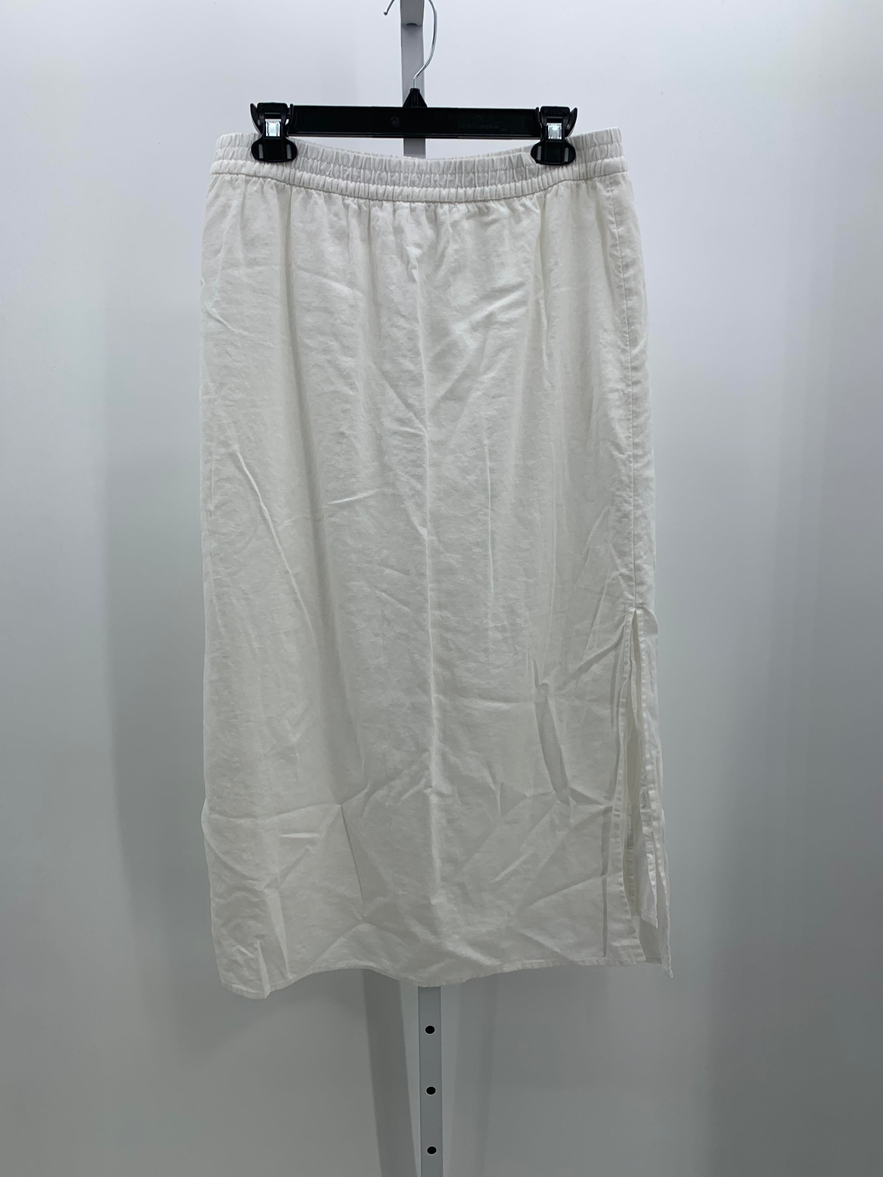 Gap Size Large Misses Skirt