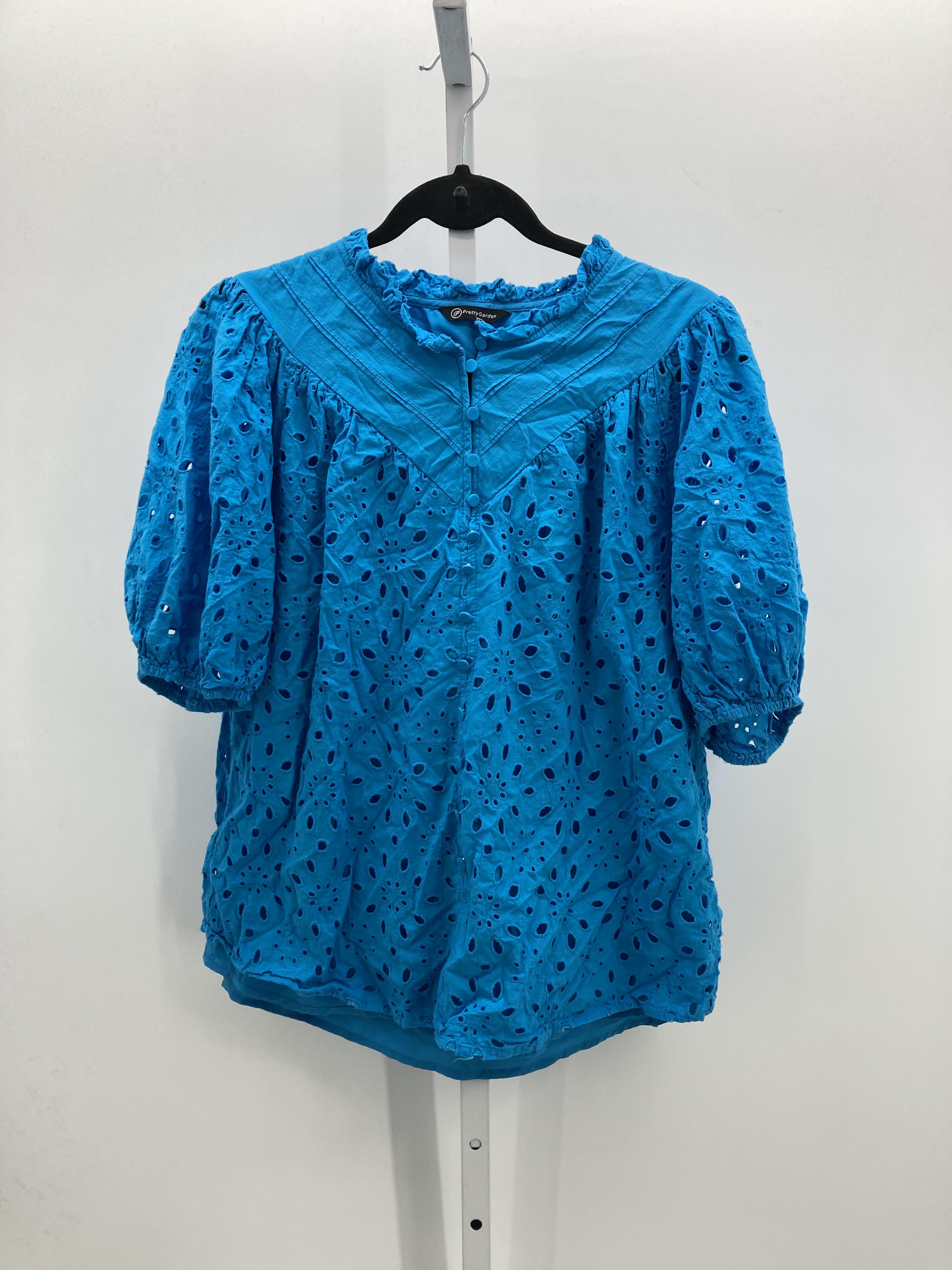 Size Extra Large Misses Short Sleeve Shirt