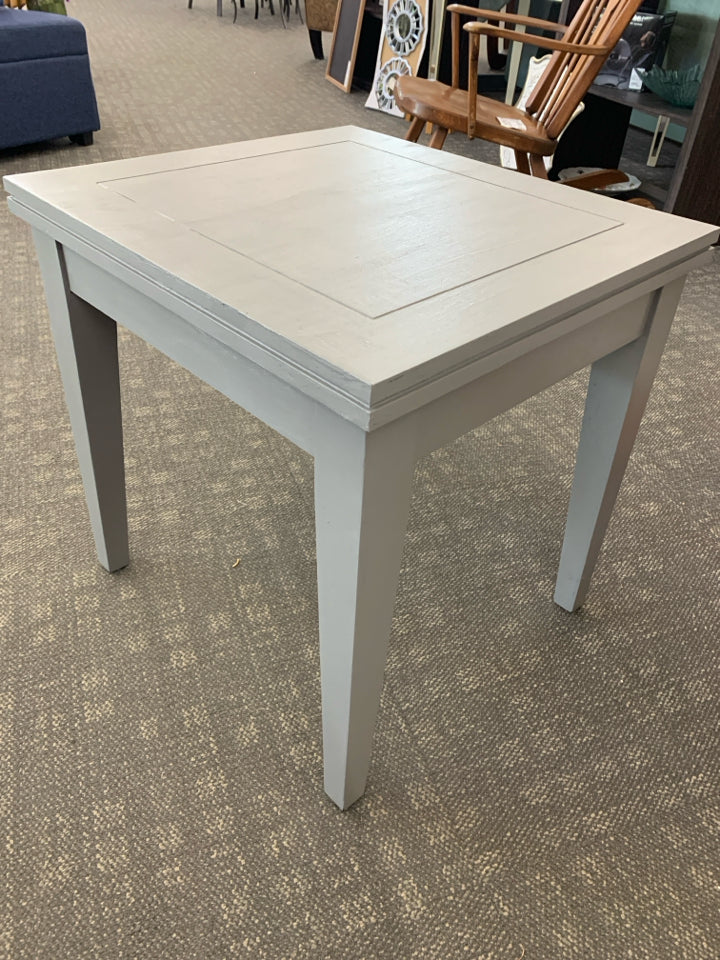 GREY SMALL END TABLE.