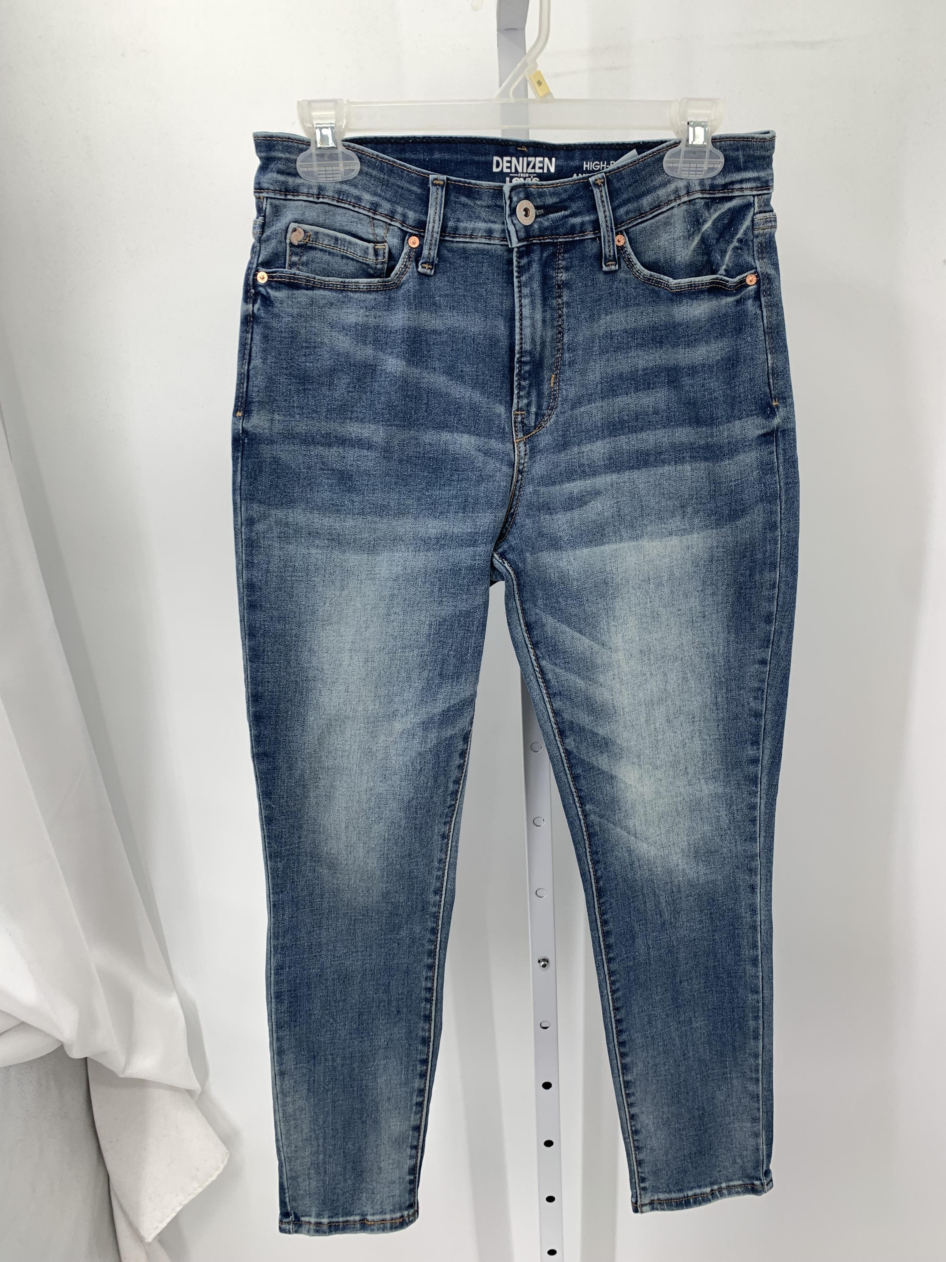 Levis Size 8 Misses Jeans