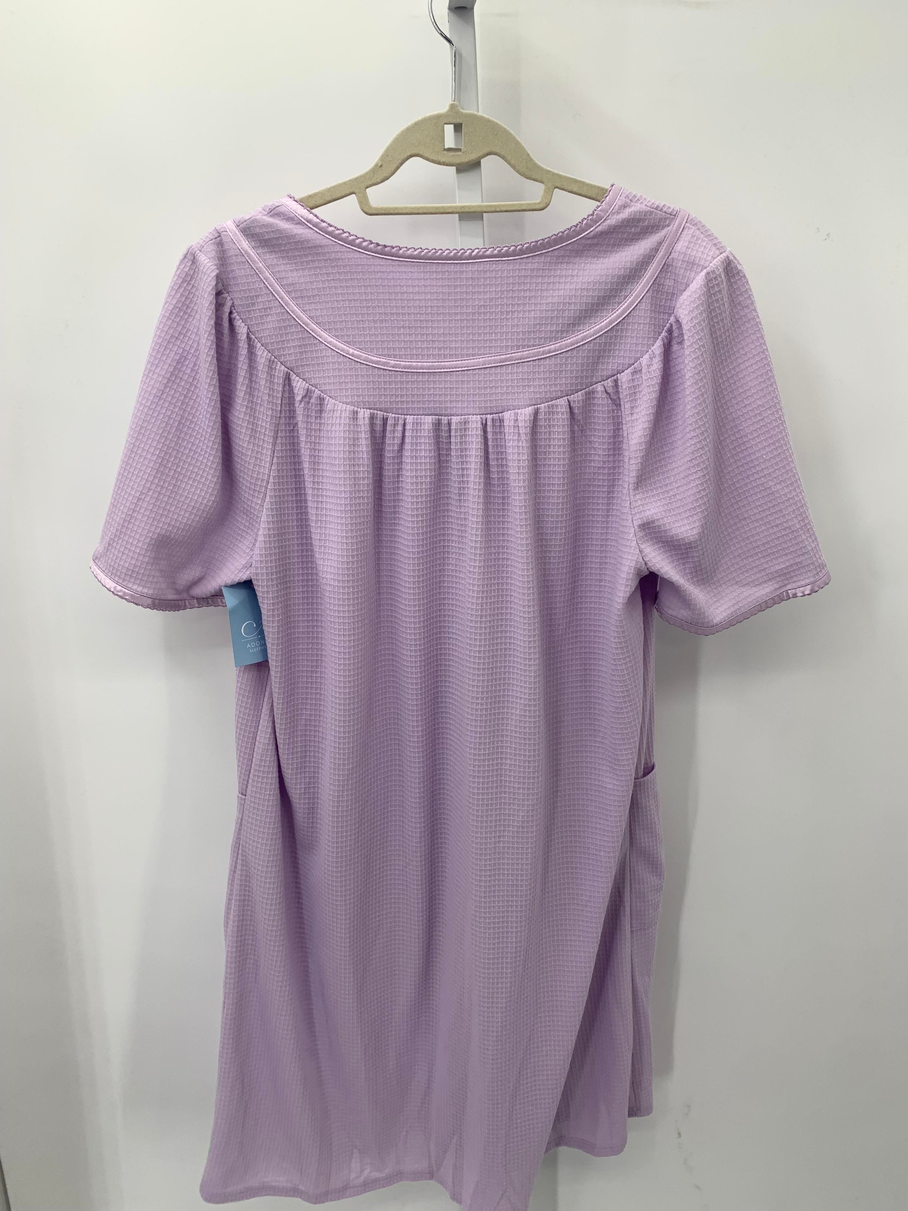 Adonna Size Medium Misses Nightgown